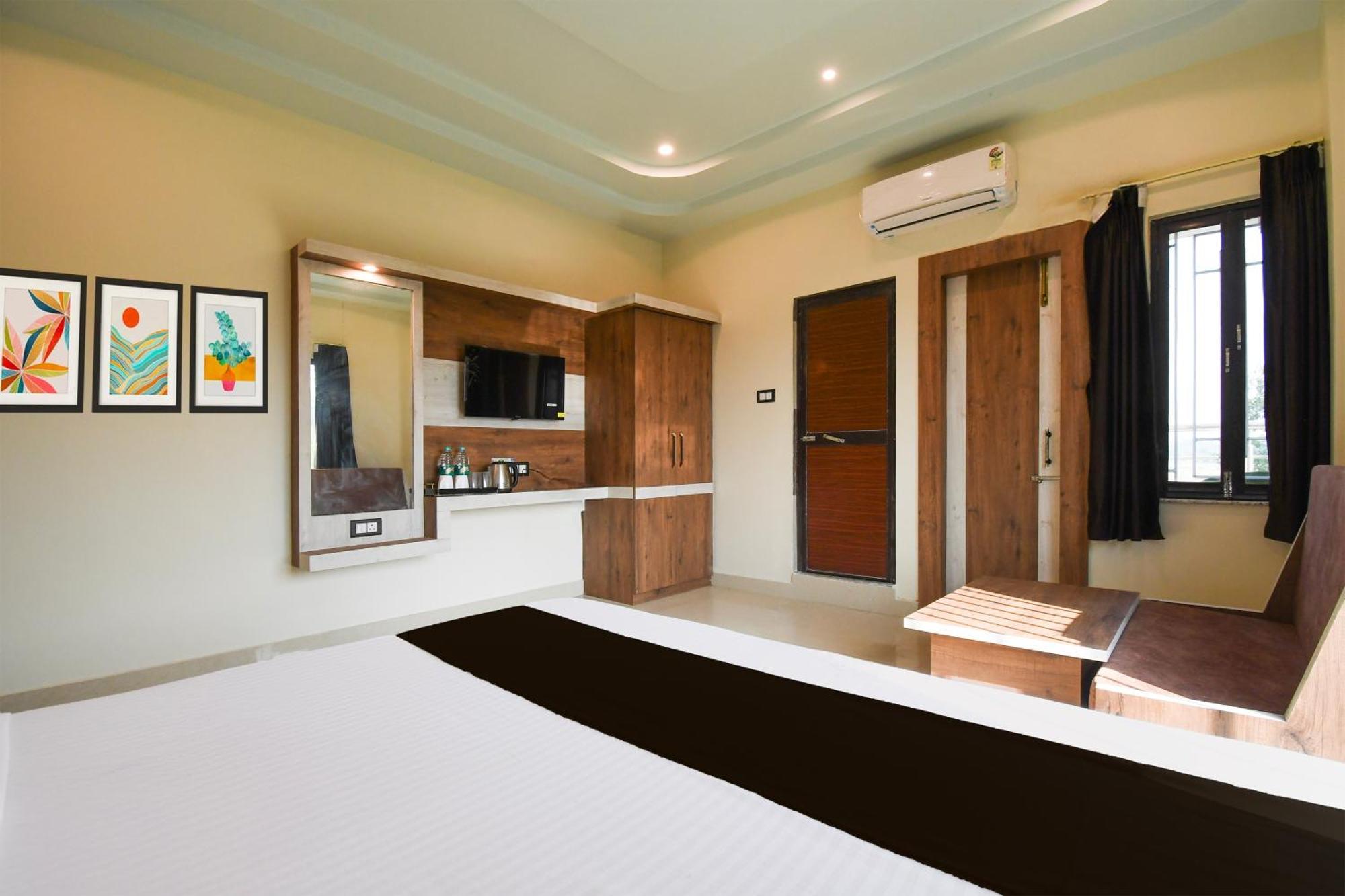 Hotel O Nilmadhab International تارابيث المظهر الخارجي الصورة