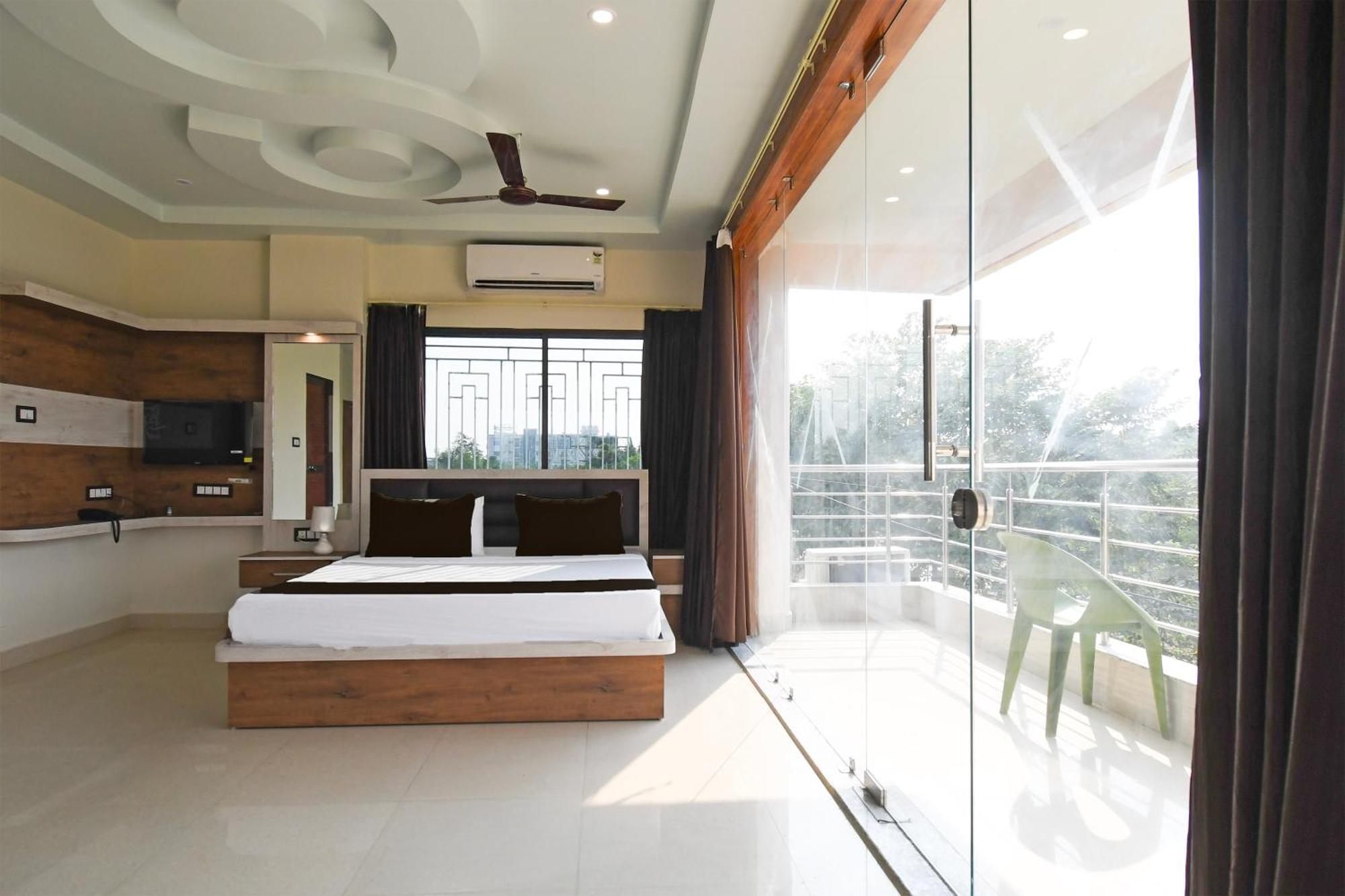 Hotel O Nilmadhab International تارابيث المظهر الخارجي الصورة