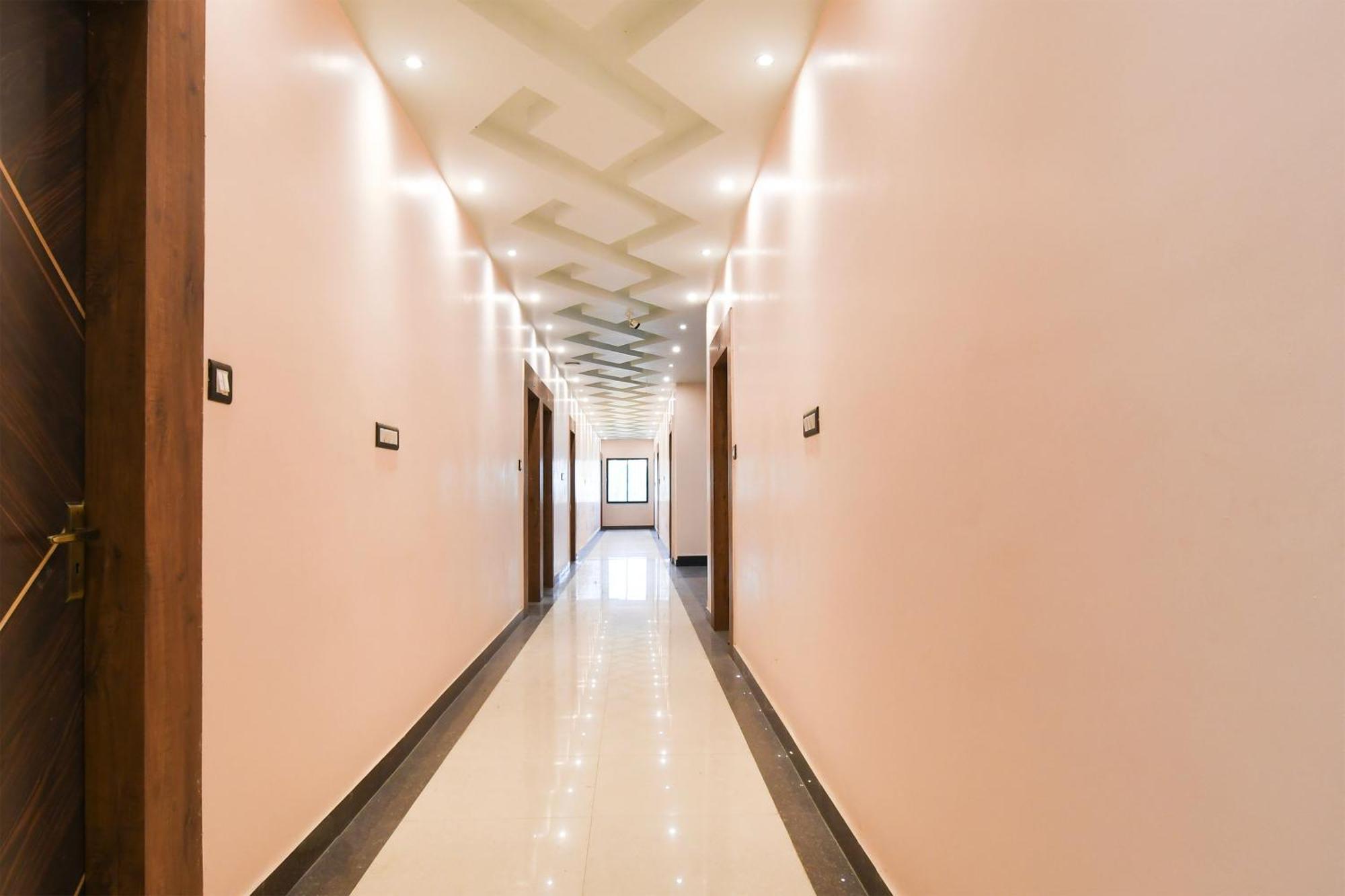 Hotel O Nilmadhab International تارابيث المظهر الخارجي الصورة